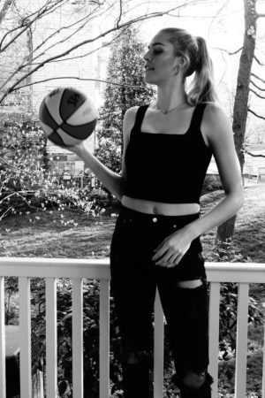 Bella Alarie hot basketball