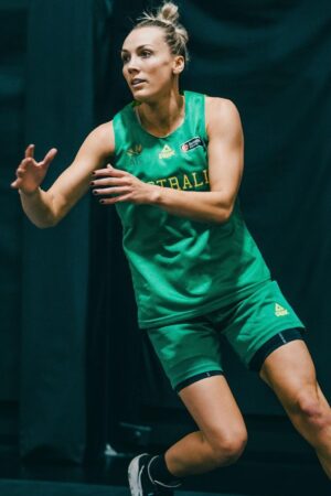 Madeleine Garrick play basketball
