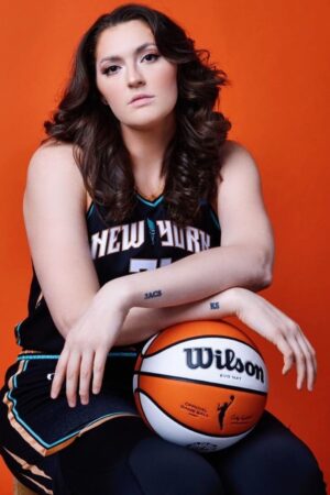Stefanie Dolson basketball girl