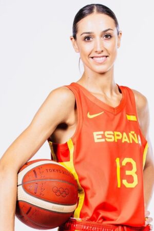 Tamara Abalde Espana basketball