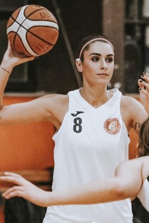 Valentina Vignali hot basketball