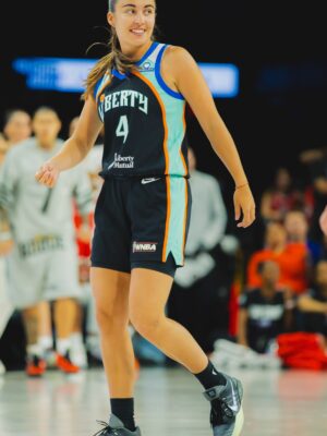 Marine Fauthoux basketball babe